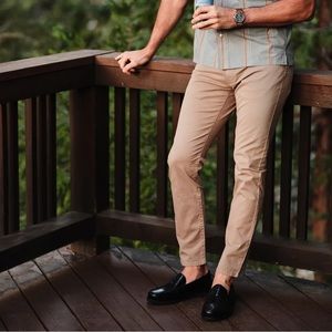 Flint & Tinder Slim Fit Men's Khaki 365 Pant Size 33x32 Classic Street Wear